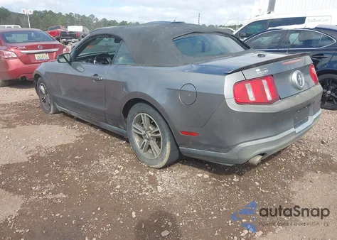 2011 Ford Mustang V6 Premium z USA, uszkodzony, nr VIN 1ZVBP8EM6B5109130